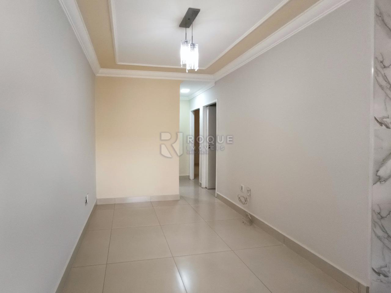 Casa Residencial à venda no bairro Jardim Residencial e Comercial Alto dos Laranjais: SALA DE ESTAR