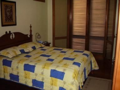 Casa Residencial à venda no bairro Centro: 