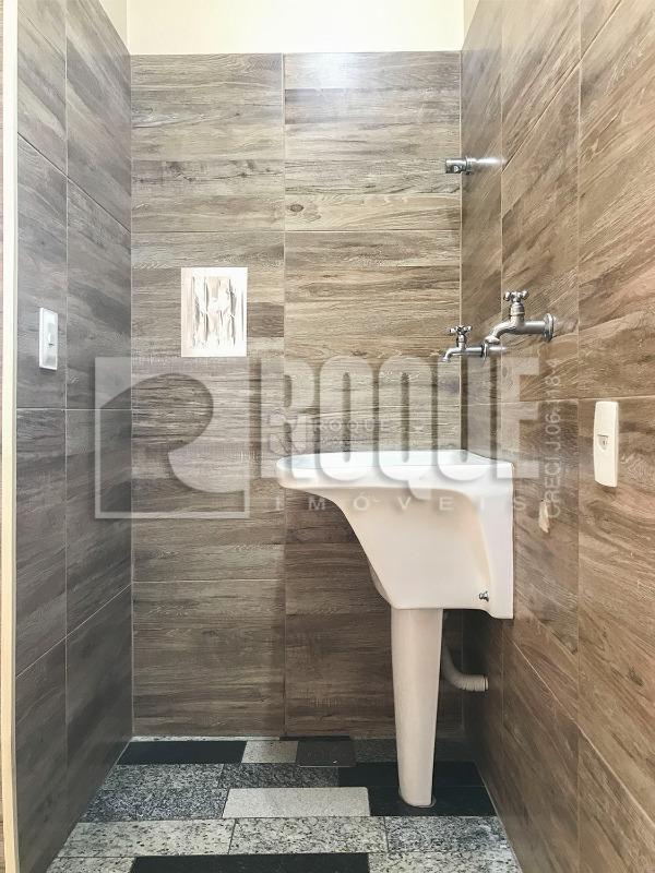 Casa Residencial para aluguel no bairro Vila Solar: Área de serviço