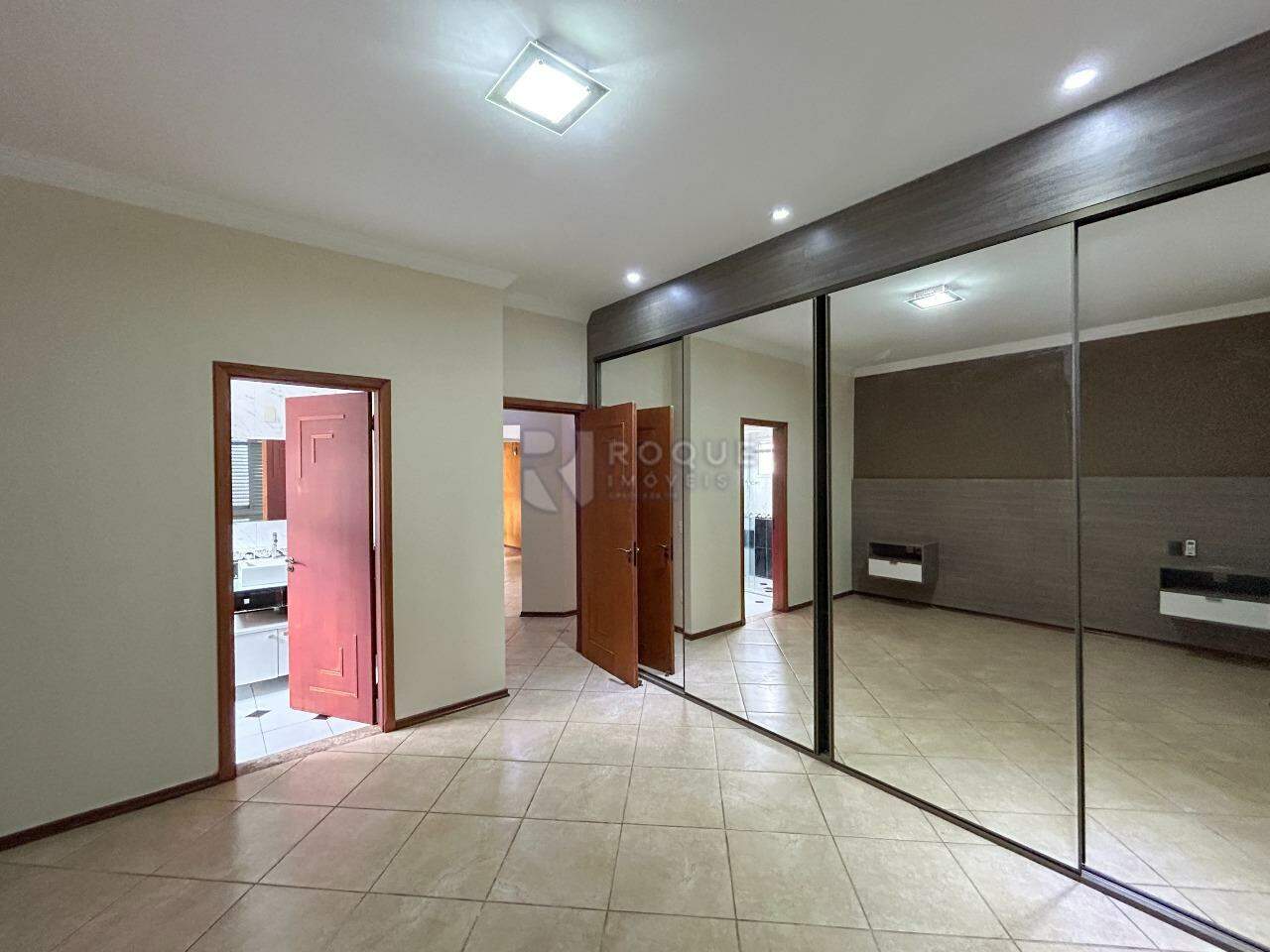 Casa Residencial para aluguel no bairro Vila Solar: Dormitório 3 suíte