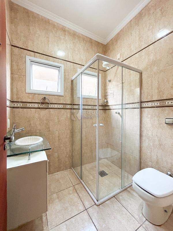 Casa Residencial para aluguel no bairro Vila Solar: WC social