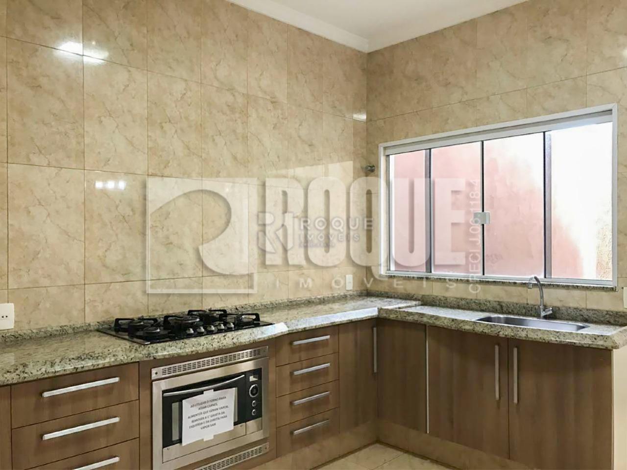 Casa Residencial para aluguel no bairro Vila Solar: Cozinha