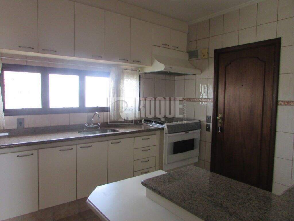 Apartamento à venda no bairro Centro: