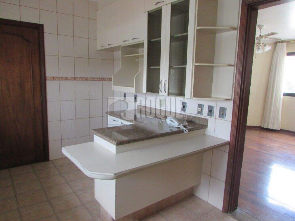 Apartamento à venda no bairro Centro: