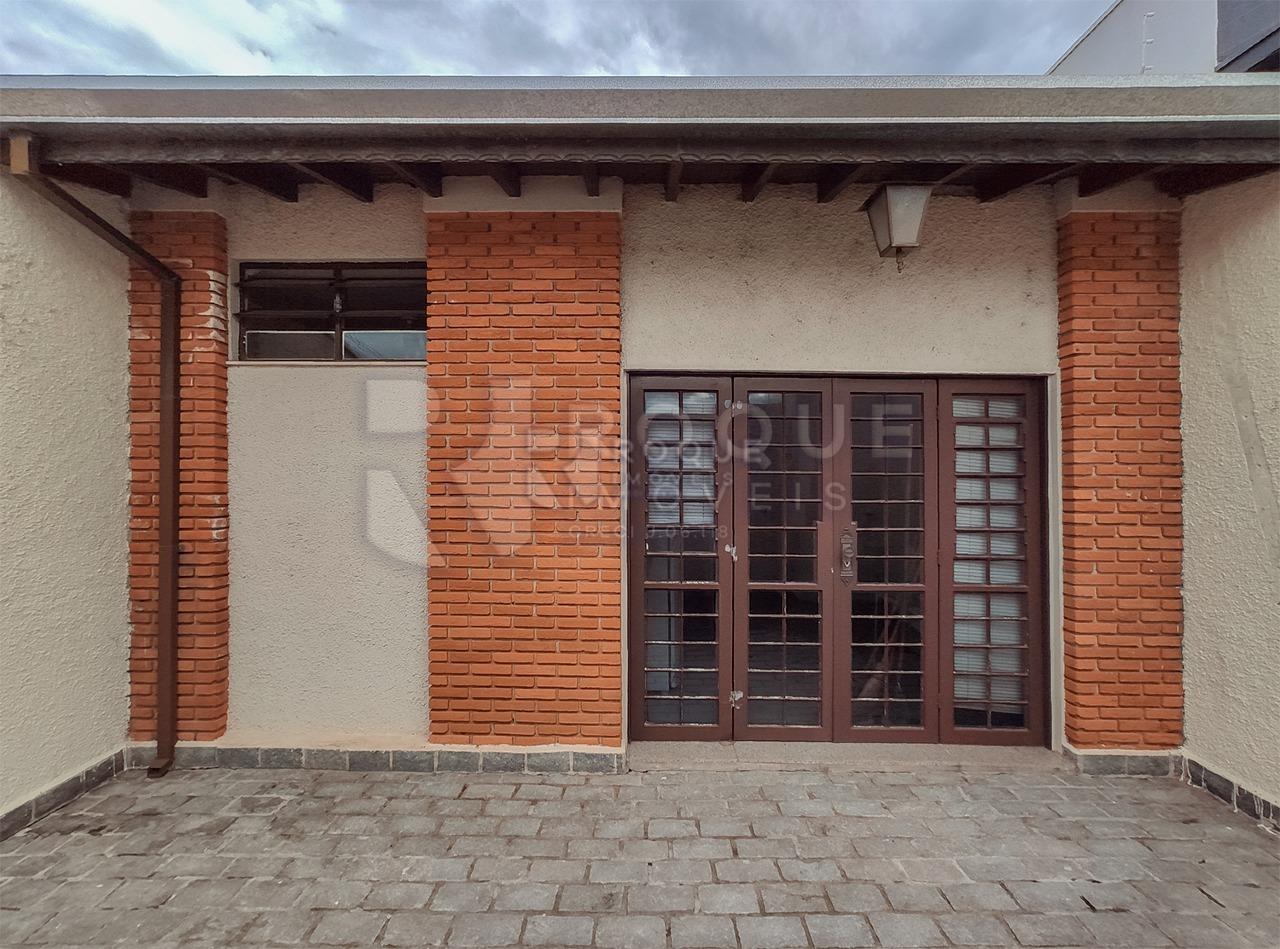 Casa Residencial à venda no bairro Vila Cristovam: 