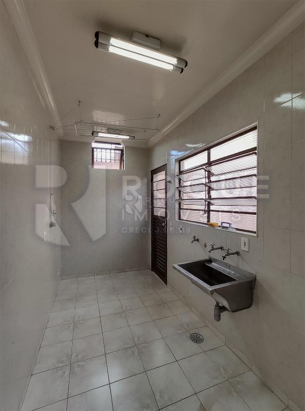 Casa Residencial à venda no bairro Vila Cristovam: 