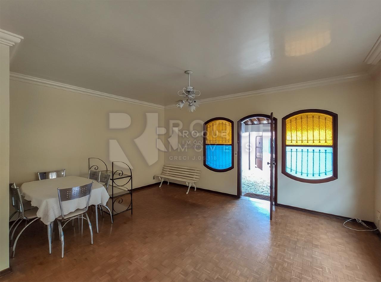 Casa Residencial à venda no bairro Vila Cristovam: 