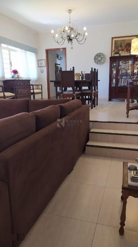 Casa Residencial à venda no bairro Vila Paraiso: 