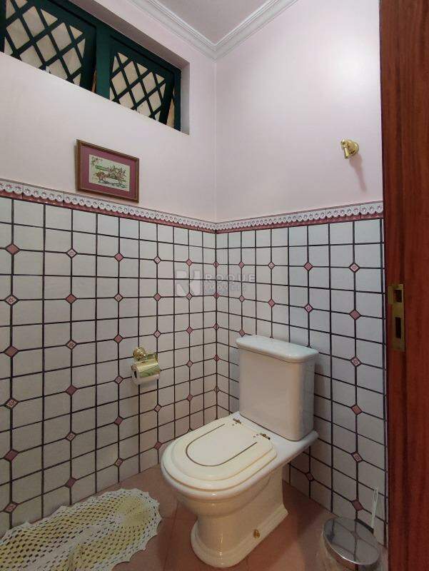 Casa em condomínio à venda no bairro Jardim Florença: LAVABO
