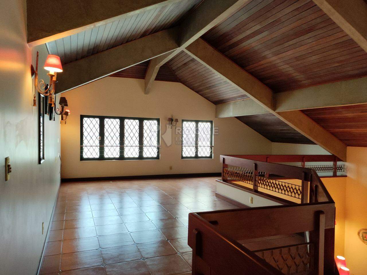 Casa em condomínio à venda no bairro Jardim Florença: MESANINO