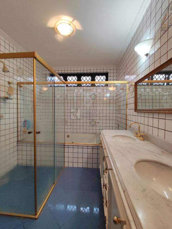 Casa em condomínio à venda no bairro Jardim Florença: WC SUÍTE MASTER