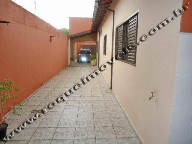 Casa Residencial à venda no bairro Jardim Adélia Cavicchia Grotta: