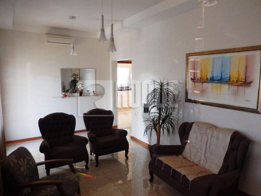 Casa em condomínio à venda no bairro Parque Residencial Roland: 