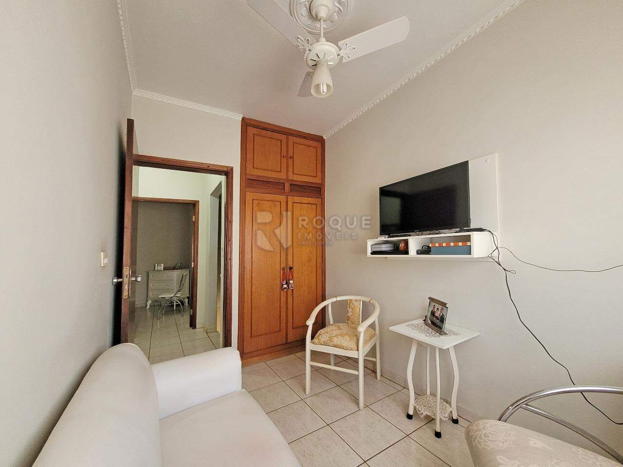 Casa Residencial à venda no bairro Centro: DORMITÓRIO 4