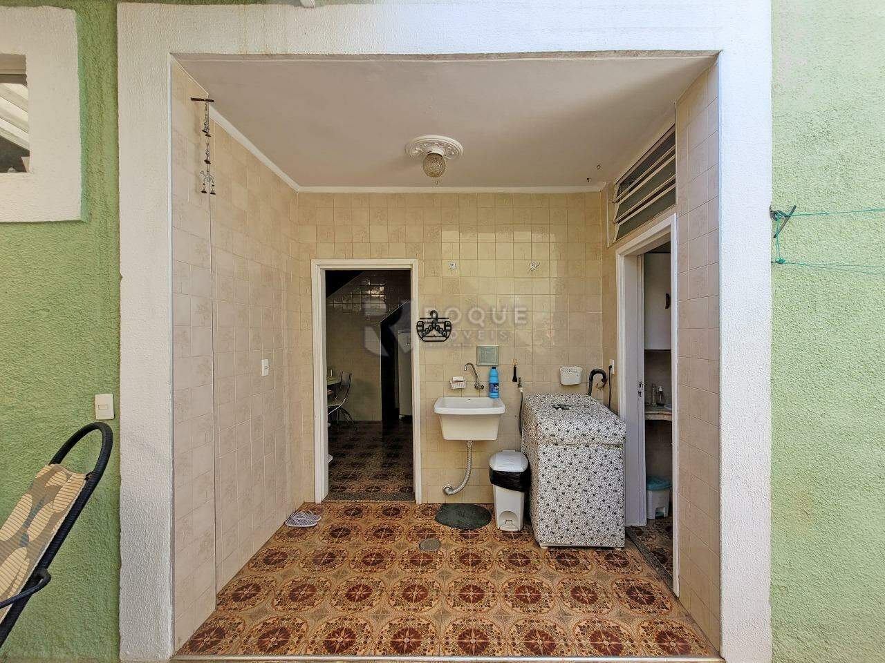 Casa Residencial à venda no bairro Centro: LAVANDERIA
