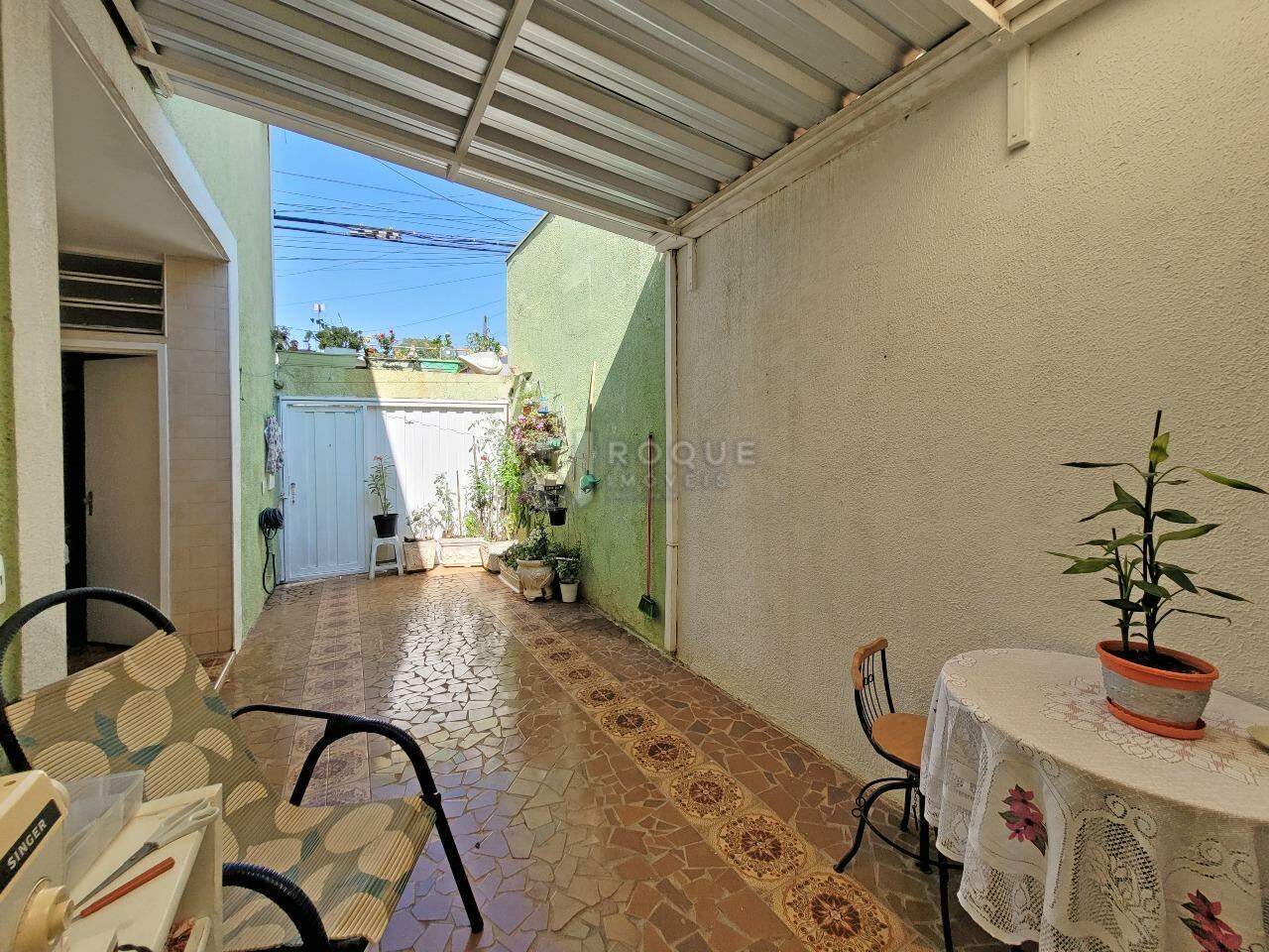 Casa Residencial à venda no bairro Centro: VARANDA