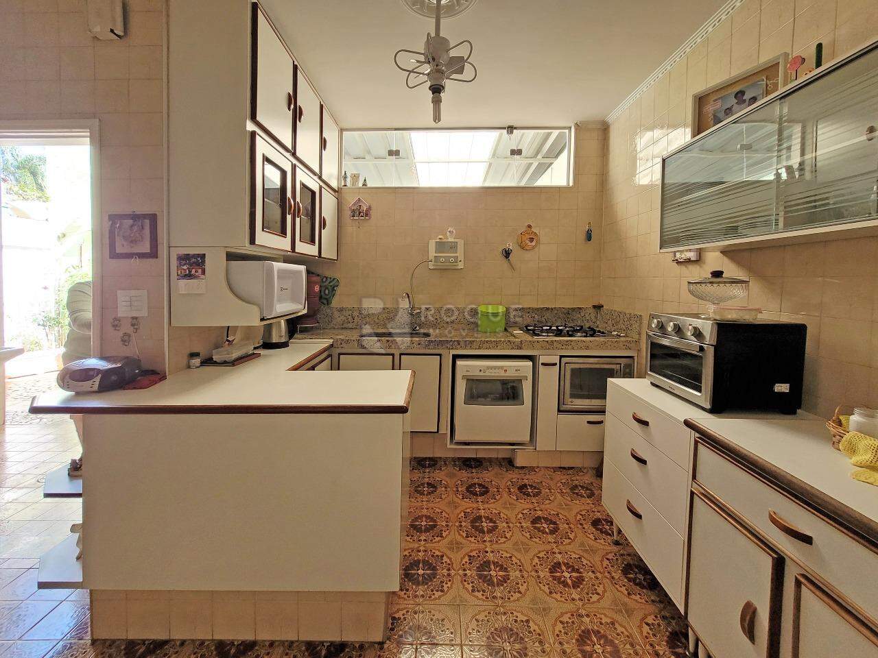 Casa Residencial à venda no bairro Centro: COZINHA