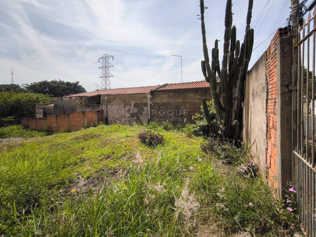Terreno à venda no bairro Jardim Nossa Senhora do Amparo: