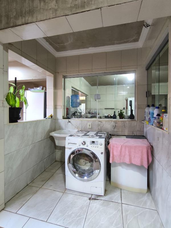 Casa Residencial à venda no bairro Jardim Ouro Branco: LAVANDERIA