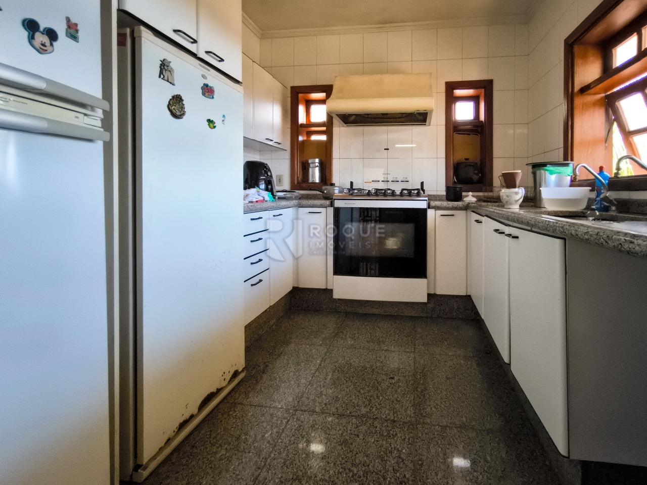 Casa em condomínio à venda no bairro Jardim Florença: COZINHA