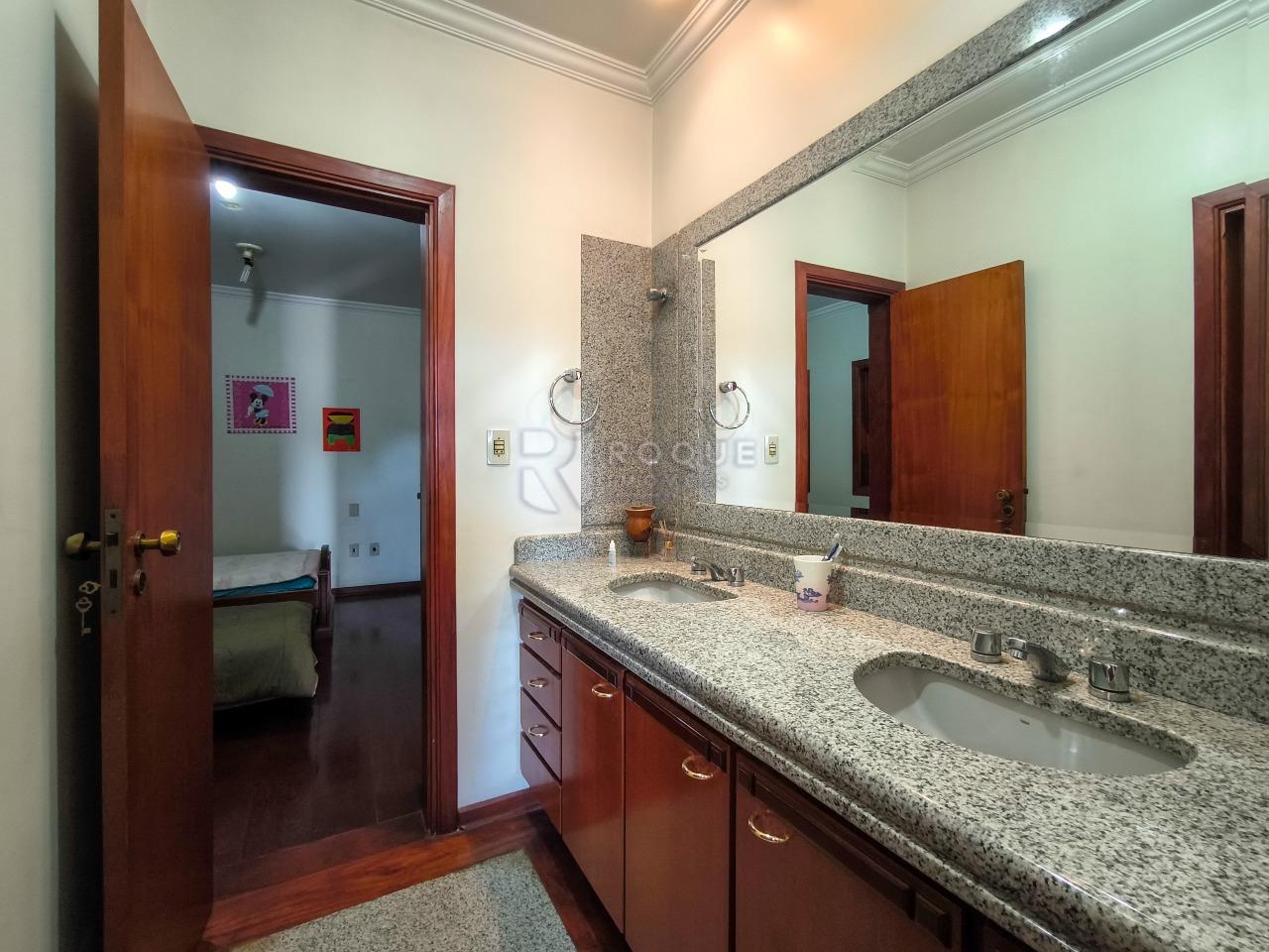 Casa em condomínio à venda no bairro Jardim Florença: WC DEMI SUÍTES