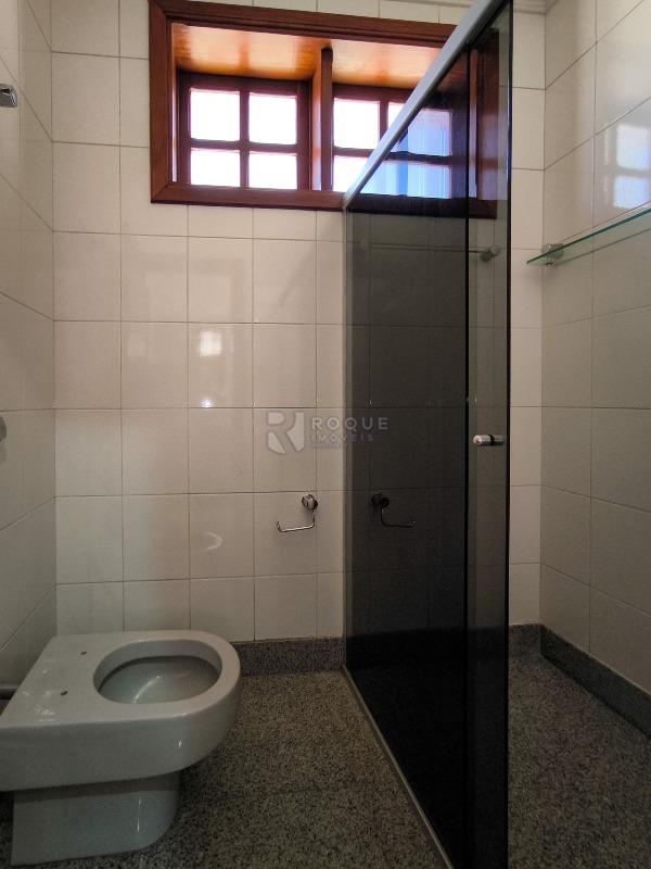 Casa em condomínio à venda no bairro Jardim Florença: WC DEMI SUÍTES