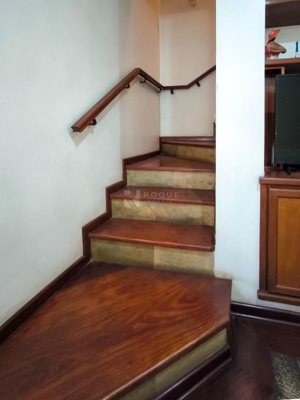 Casa em condomínio à venda no bairro Jardim Florença: ACESSO PISO SUPERIOR