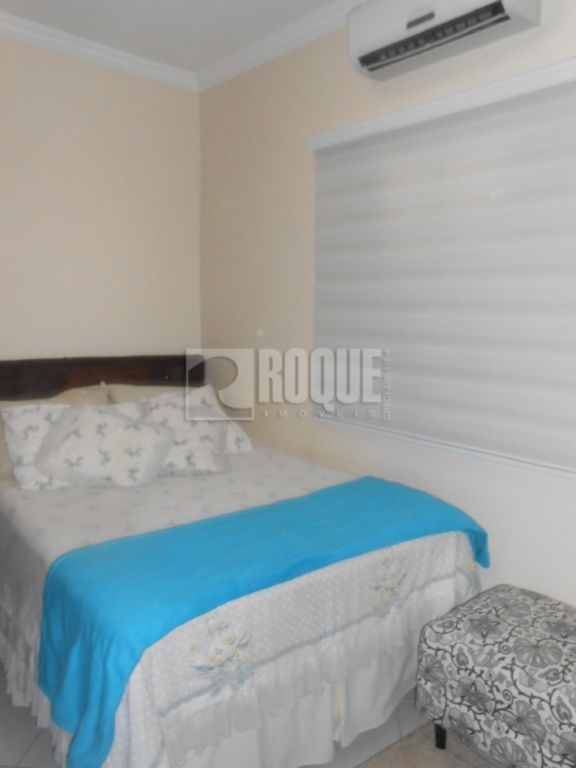 Casa Residencial à venda no bairro Jardim Ipanema: 