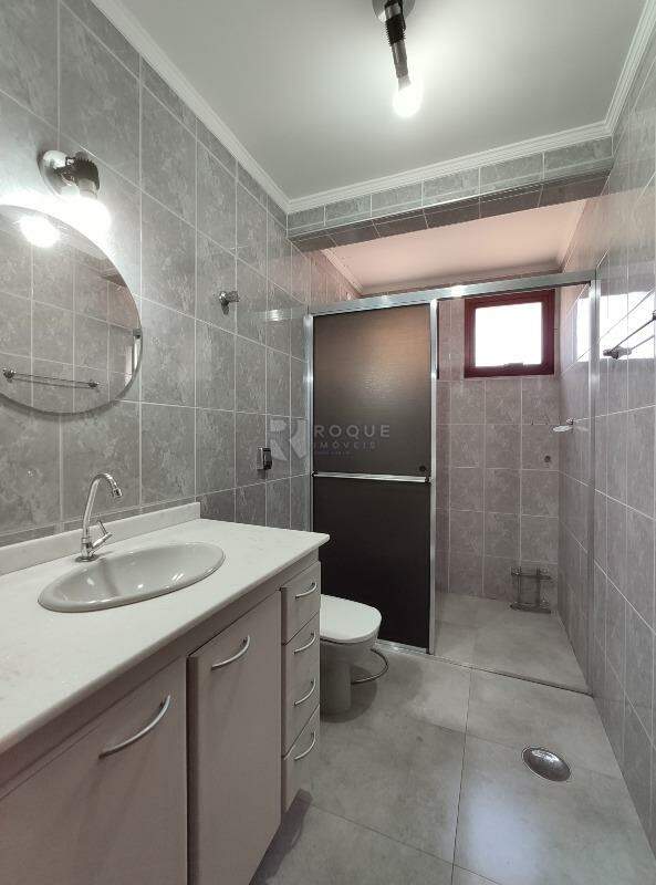 Apartamento para aluguel no bairro Vila Camargo: WC social 
