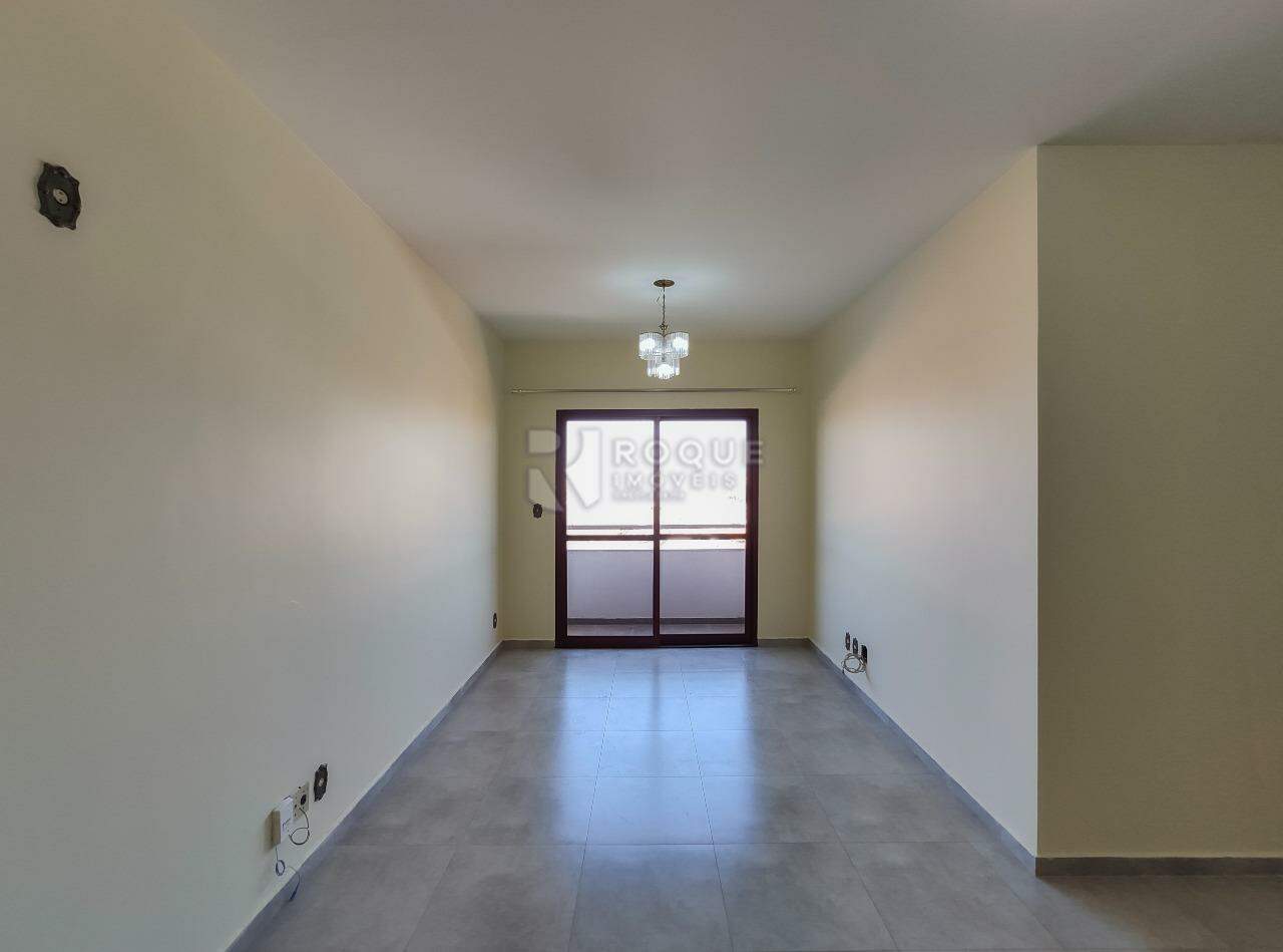Apartamento para aluguel no bairro Vila Camargo: Sala 