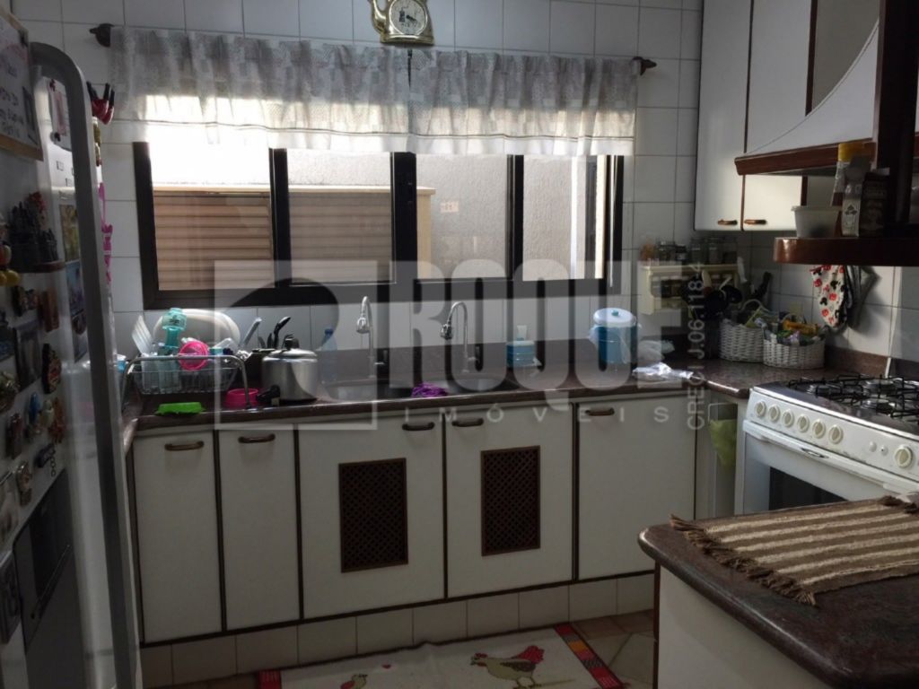 Casa em condomínio à venda no bairro Parque São Bento: 