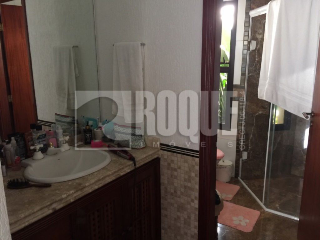 Casa em condomínio à venda no bairro Parque São Bento: 