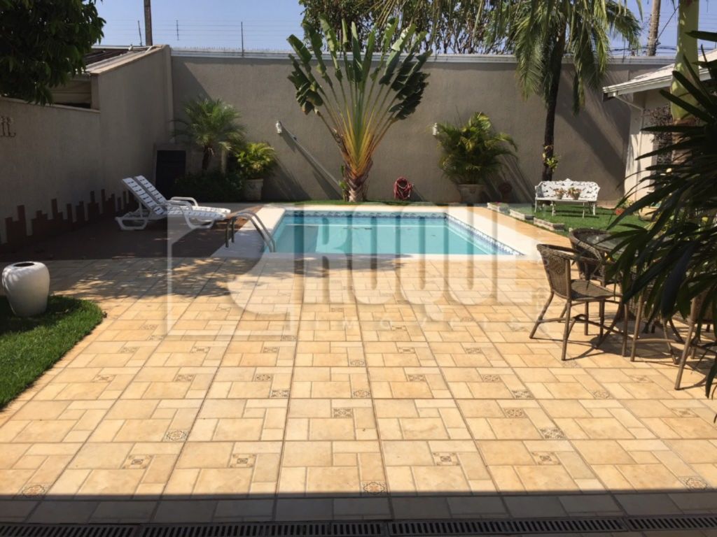 Casa em condomínio à venda no bairro Parque São Bento: 