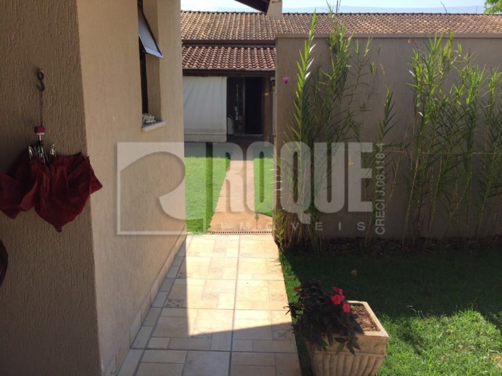 Casa em condomínio à venda no bairro Parque São Bento: 