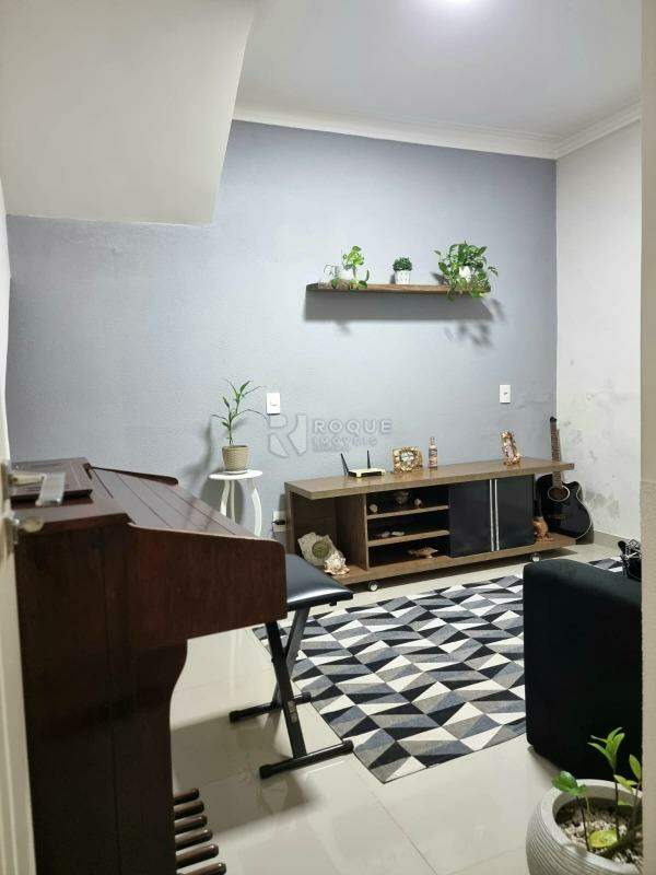 Casa em condomínio à venda no bairro Jardim Residencial Campo Novo: