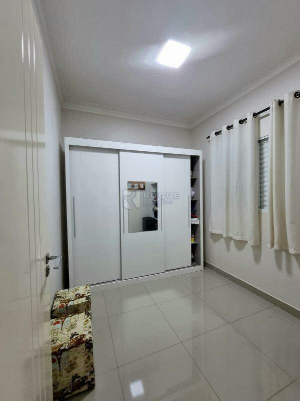 Casa em condomínio à venda no bairro Jardim Residencial Campo Novo:
