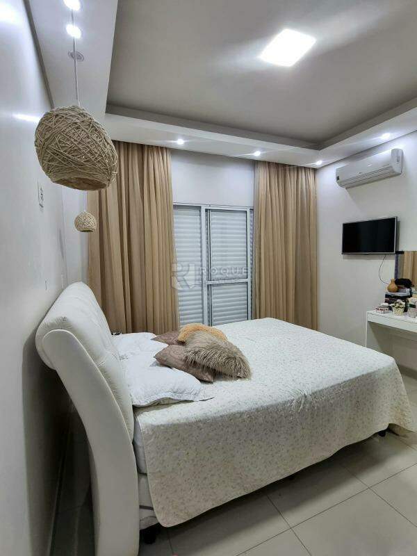 Casa em condomínio à venda no bairro Jardim Residencial Campo Novo:
