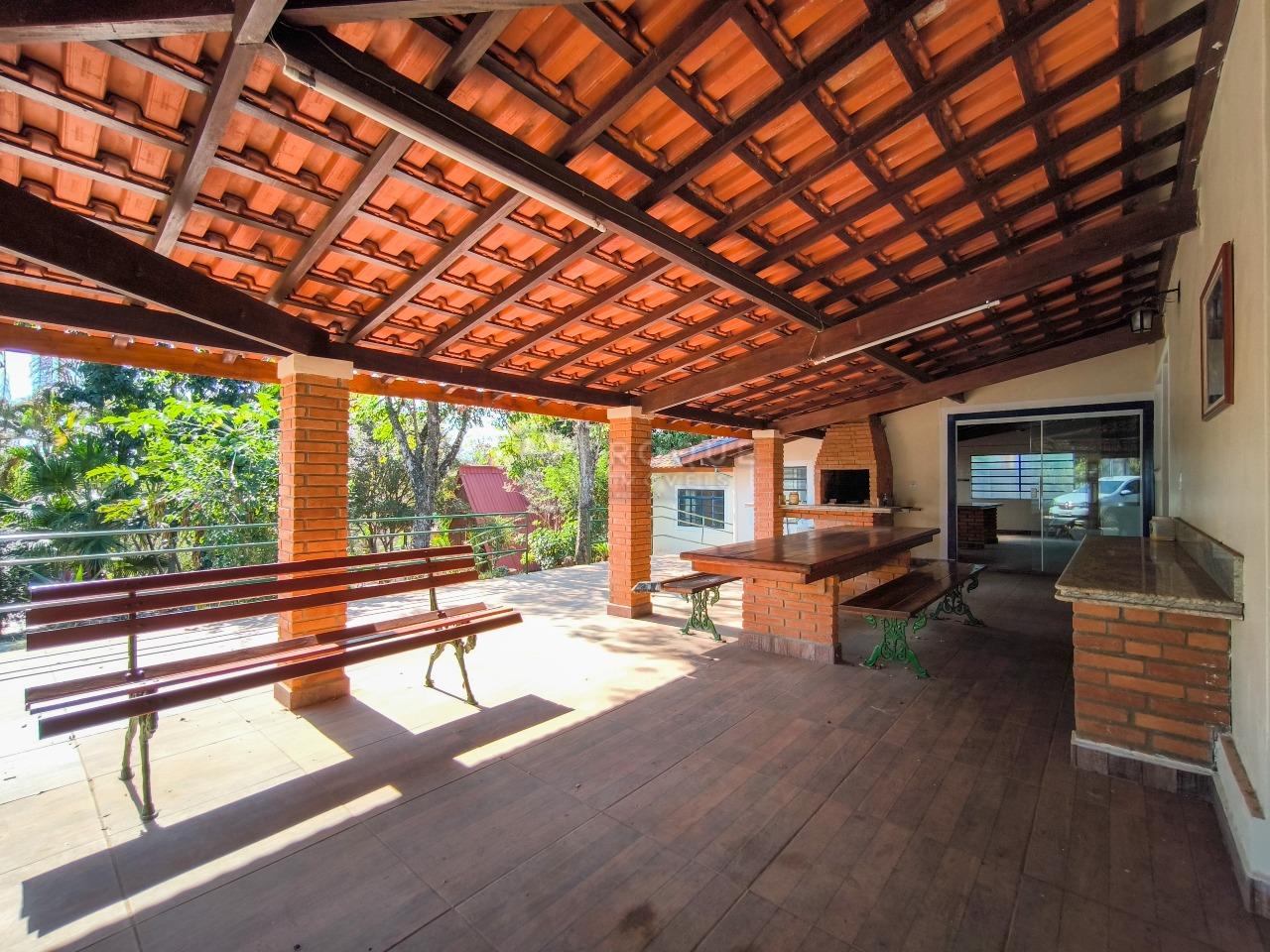 Chácara à venda no bairro Bairro dos Loiolas: VARANDA