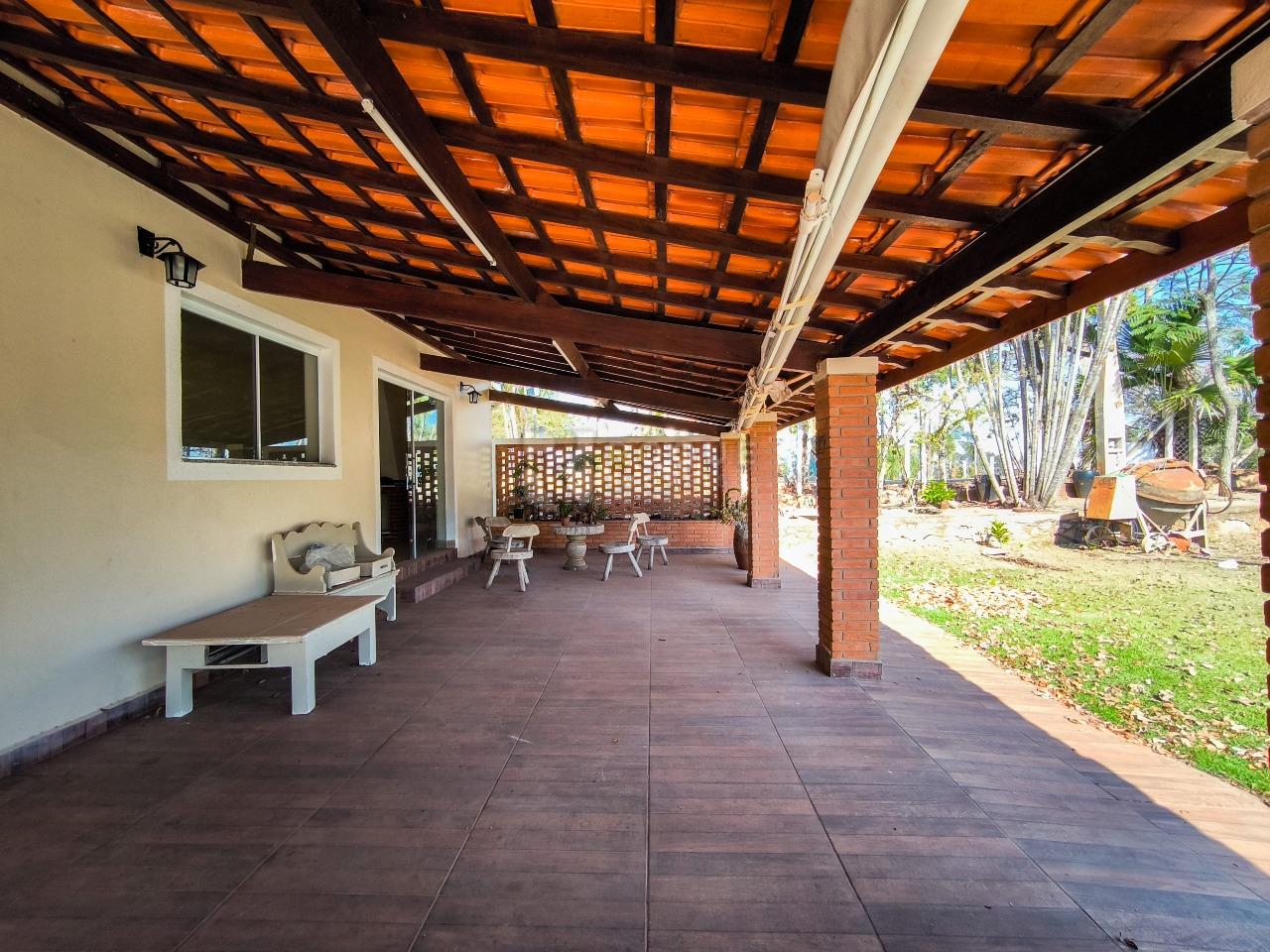 Chácara à venda no bairro Bairro dos Loiolas: VARANDA