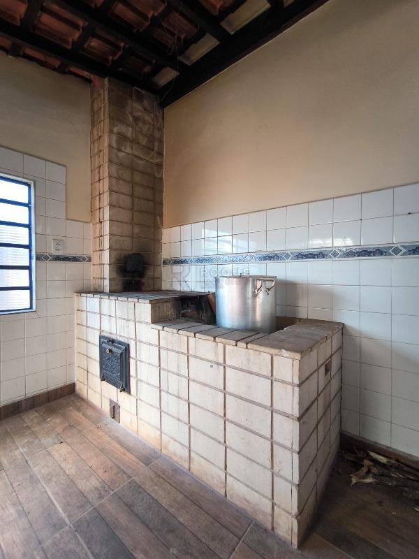 Chácara à venda no bairro Bairro dos Loiolas: FOGÃO À LENHA