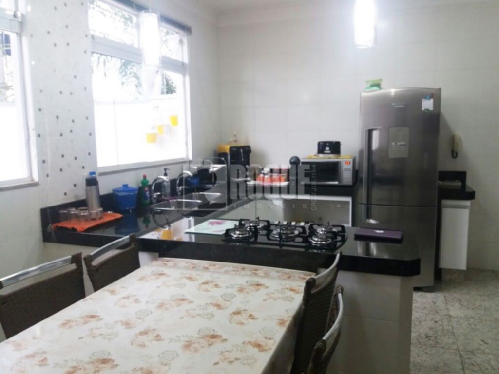 Casa em condomínio à venda no bairro Jardim Terras de Santa Elisa: 