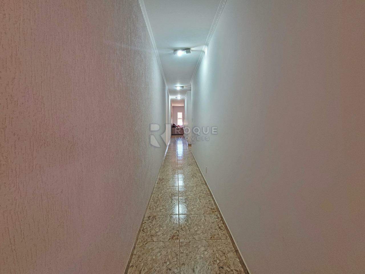 Casa Residencial à venda no bairro Jardim da Graminha: CORREDOR INTERNO