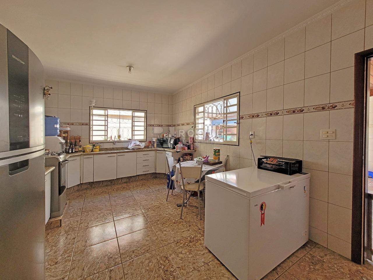 Casa Residencial à venda no bairro Jardim da Graminha: COZINHA