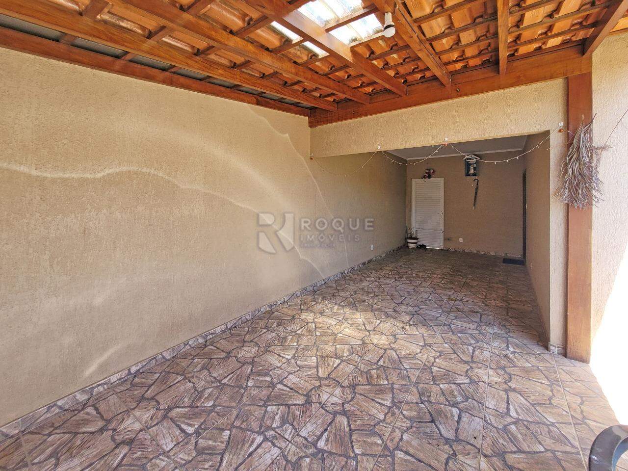 Casa Residencial à venda no bairro Jardim da Graminha: GARAGEM