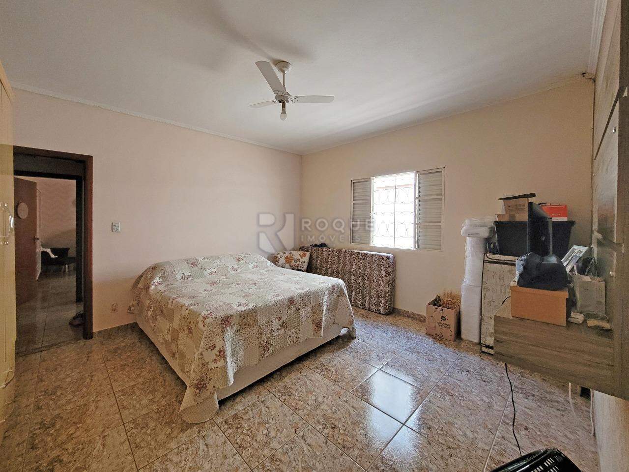 Casa Residencial à venda no bairro Jardim da Graminha: SUÍTE