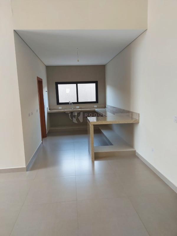 Casa em condomínio à venda no bairro Residencial Florisa: 