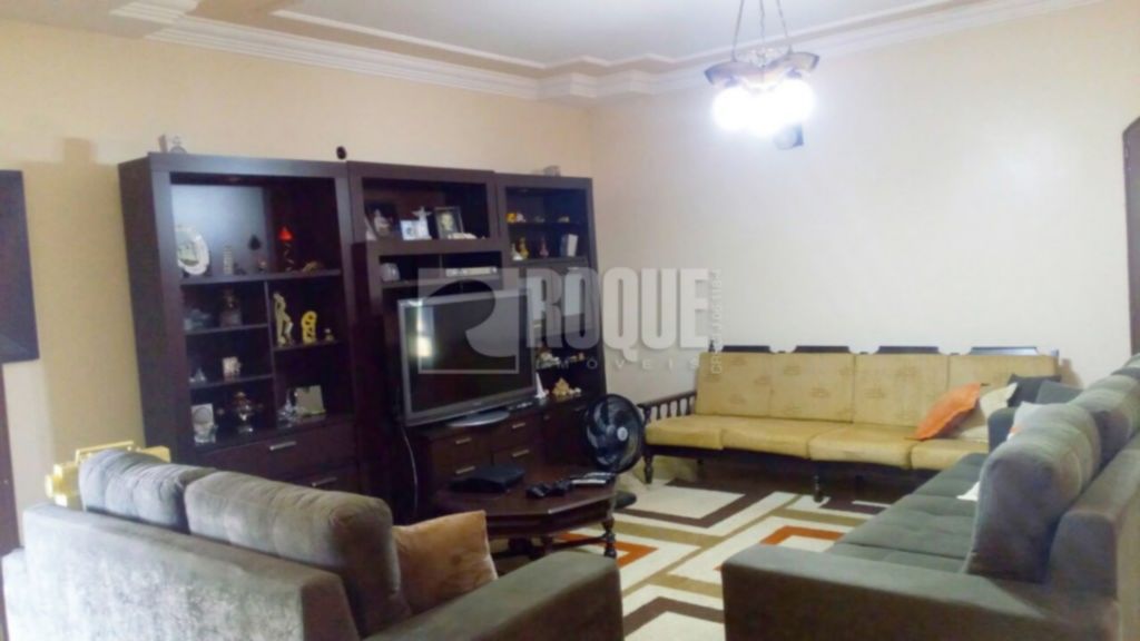 Casa em condomínio à venda no bairro Jardim Colonial: 