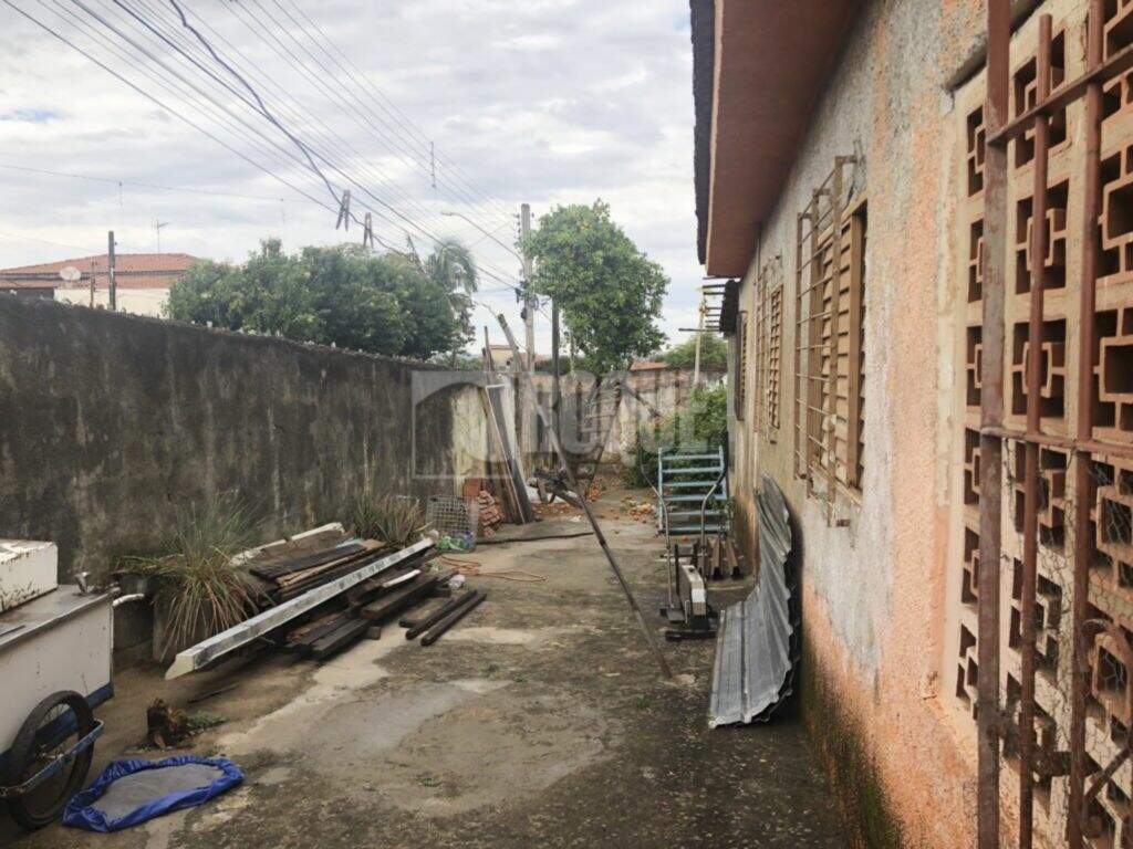 Casa Residencial à venda no bairro Jardim Boa Esperança: 