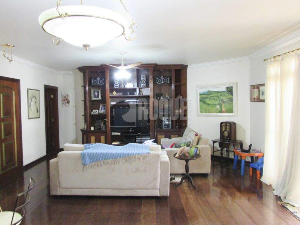 Apartamento à venda no bairro Centro: