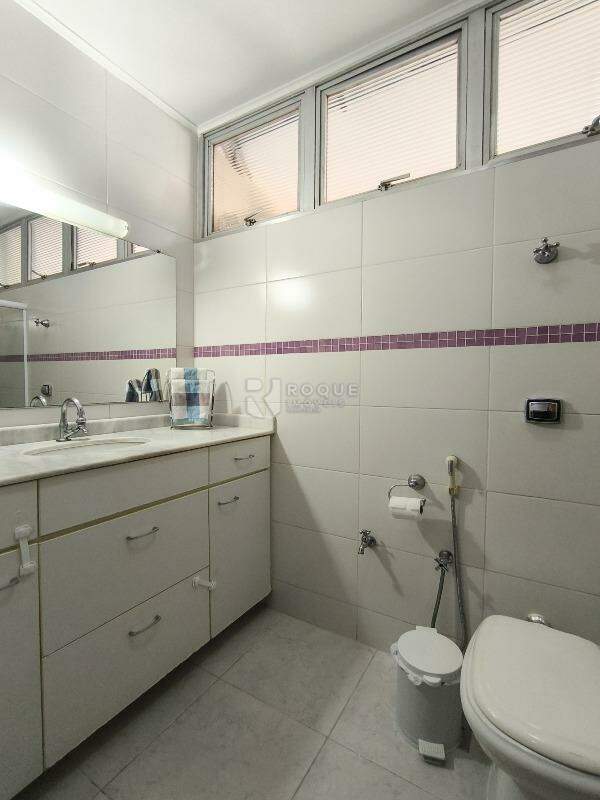 Apartamento à venda no bairro Centro: BANHEIRO SOCIAL